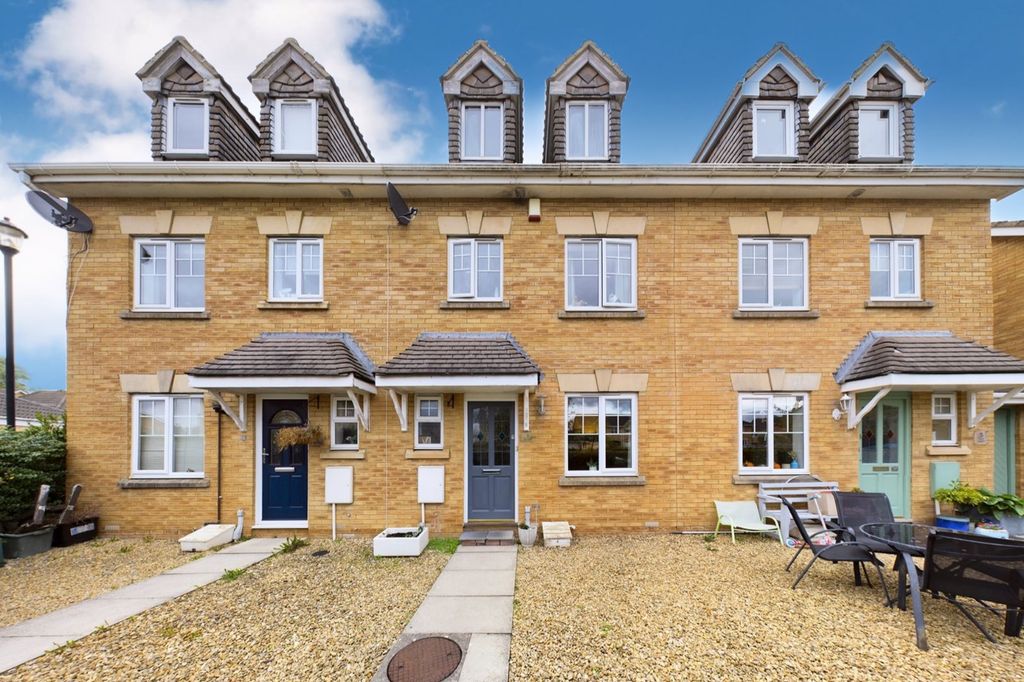 Property photo 1 of 16 Front