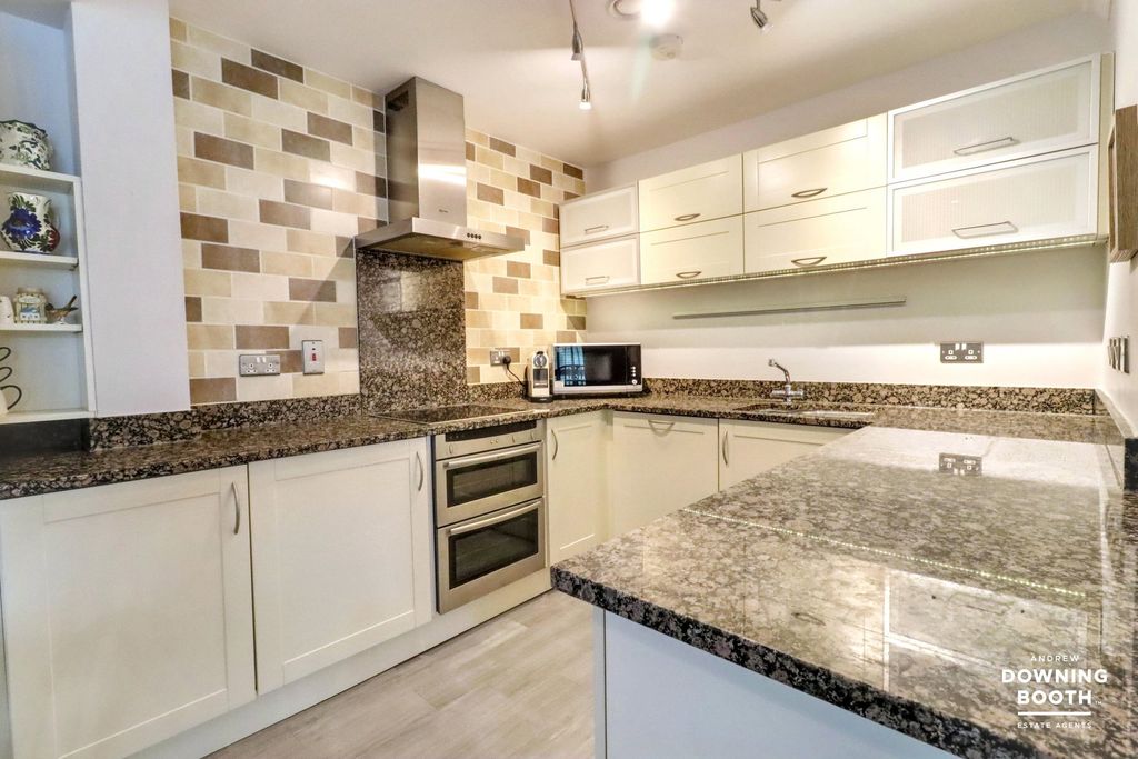 Additional image 8 of 2 bed flat for saleBird Street, Lichfield WS13