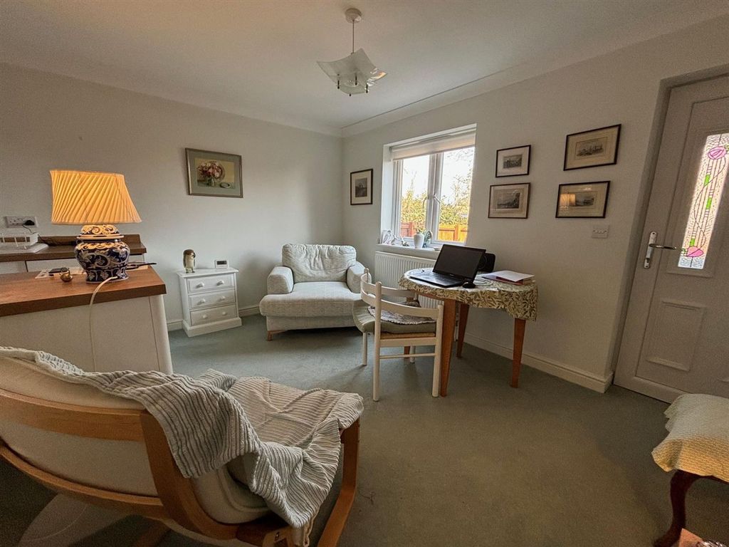 Property photo 2 of 7