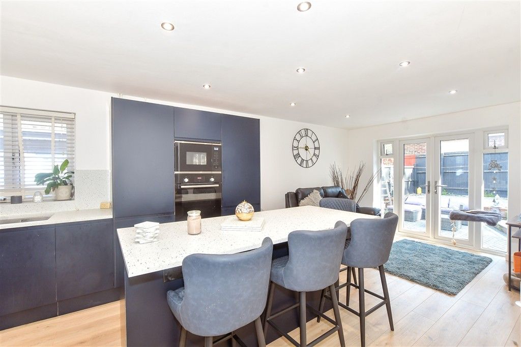 Property photo 3 of 10 Kitchen/Diner