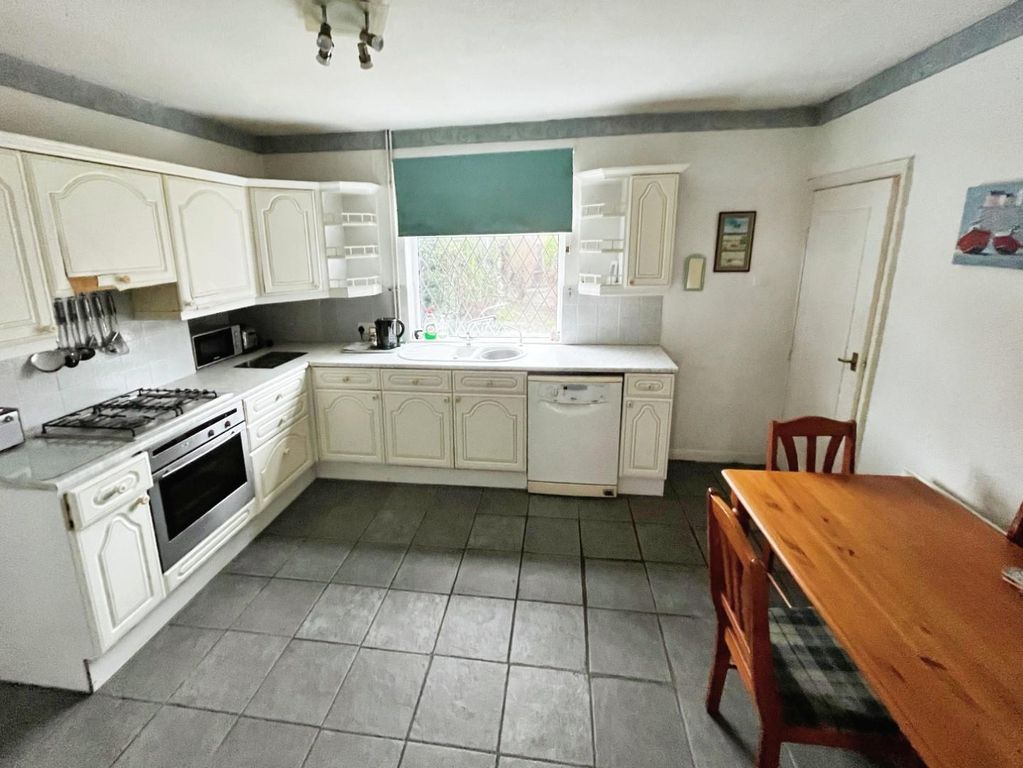 Property photo 1 of 13 c00A0Dd3-Kitchen 20Diner 201.Jpg