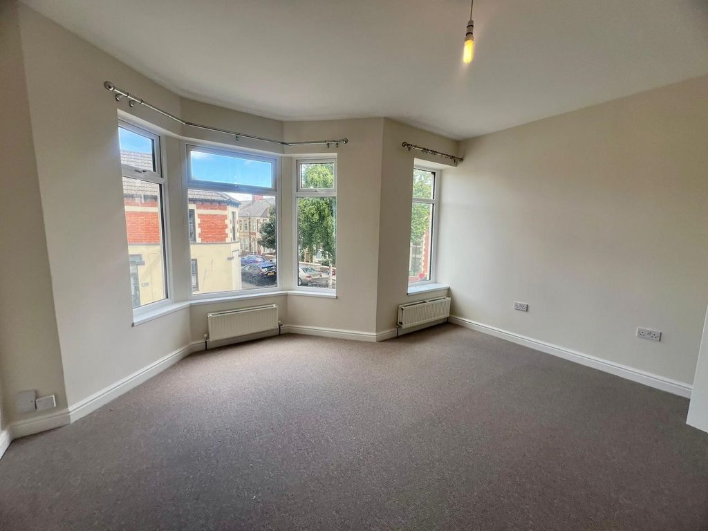 Property photo 1 of 9 Bedroom 1