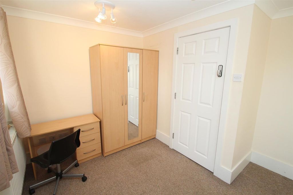 Property photo 2 of 11 Img_1877.Jpg