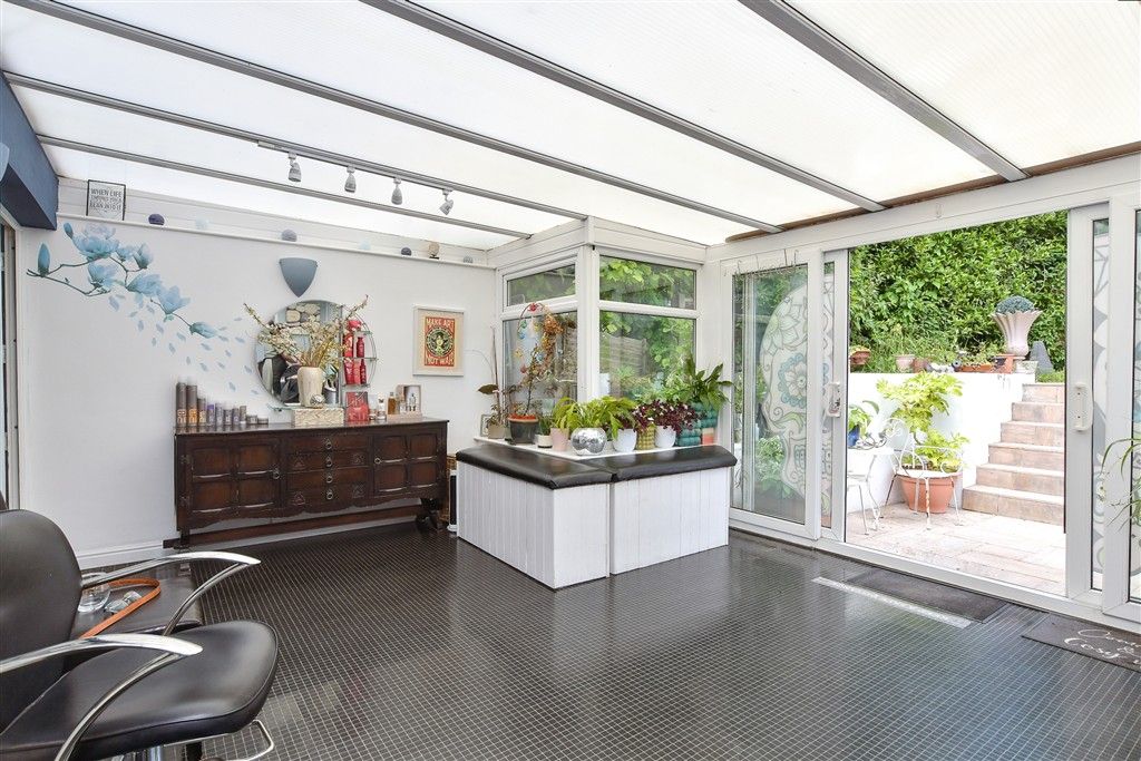 Property photo 2 of 13 Conservatory