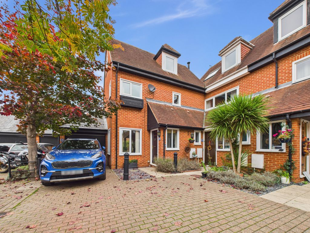 Property photo 1 of 15 Cam02909G0-Pr0504-Still014