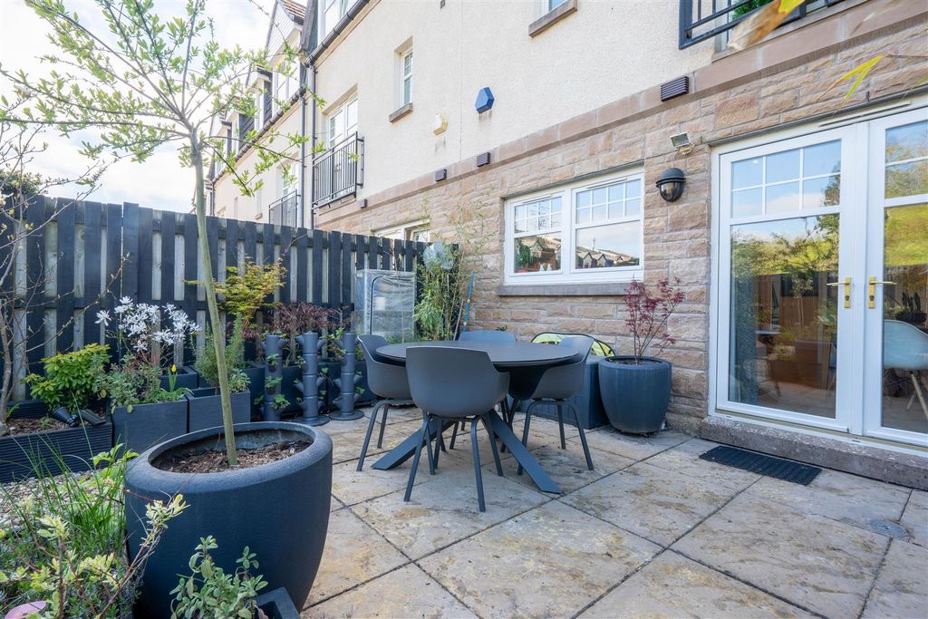 Additional image 44 of 4 bed property for saleGraybank Road, Perth PH2