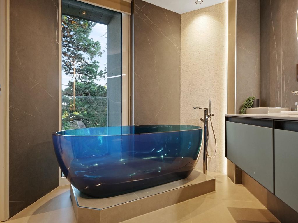 Additional image 5 of 3 bed flat for saleBanks Road, Poole BH13