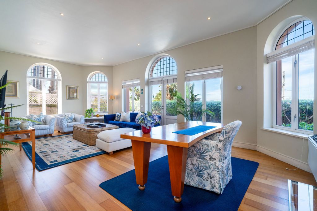 Property photo 1 of 35 Fh1735114