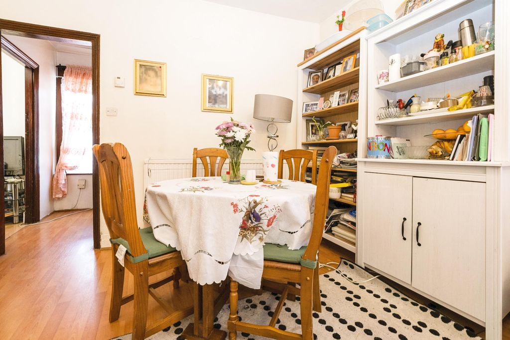 Property photo 3 of 15 Photography