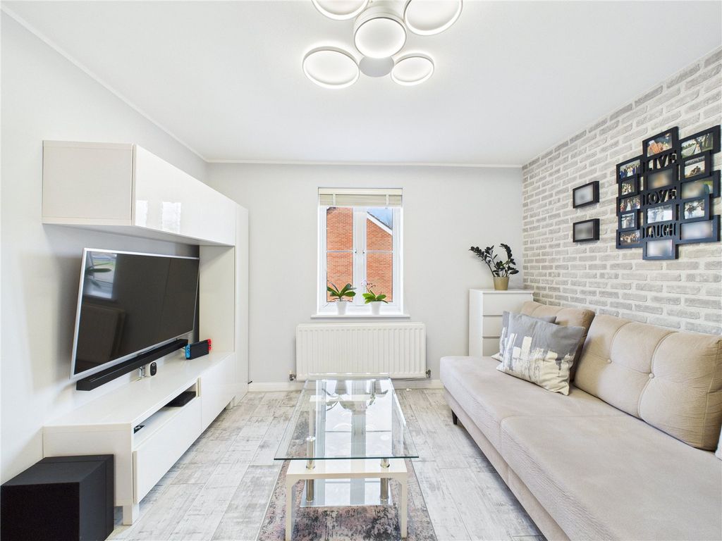 Property photo 3 of 10 Picture No. 14