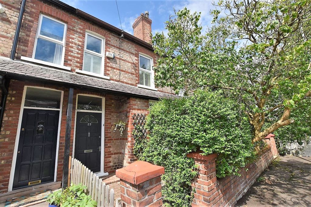 Property photo 1 of 27 (Main)