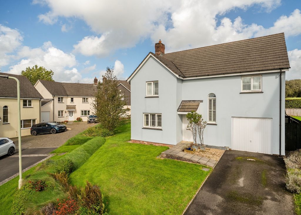 Property photo 1 of 16 5570362