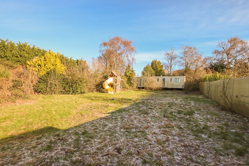 Property photo 2 of 13 2573153