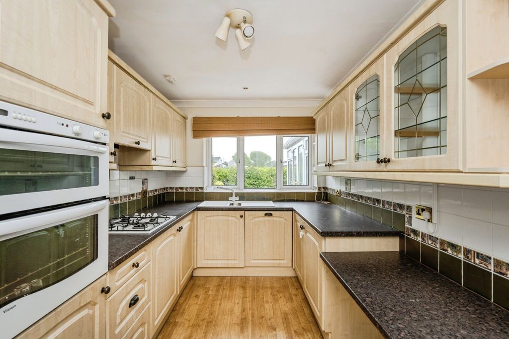 Property photo 2 of 19 Pbox-Img.Jpg