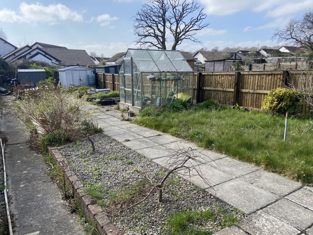 Property photo 2 of 12 Photo 2