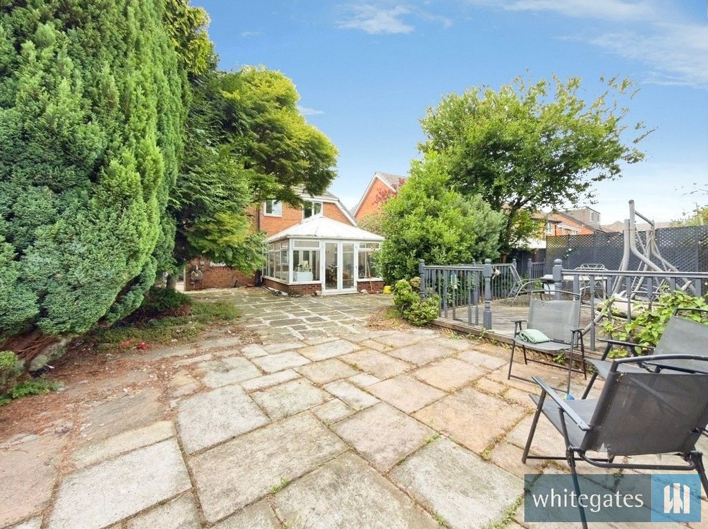 Property photo 2 of 28 Picture No. 13