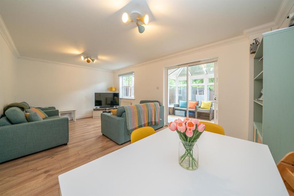 Property photo 2 of 18 6-Lords-Mead-6368.Jpg