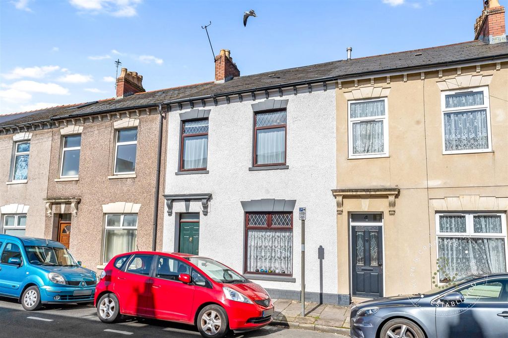 Property photo 1 of 25 Green-Street-19.Jpg