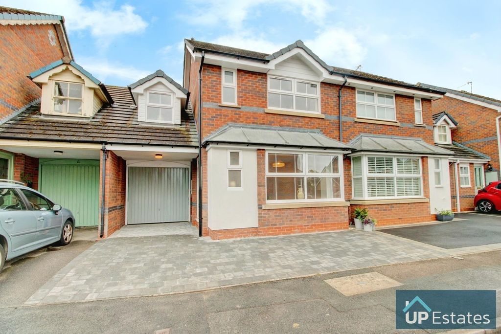 Property photo 1 of 23