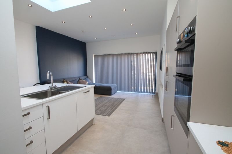 Property photo 2 of 9 Photo 5