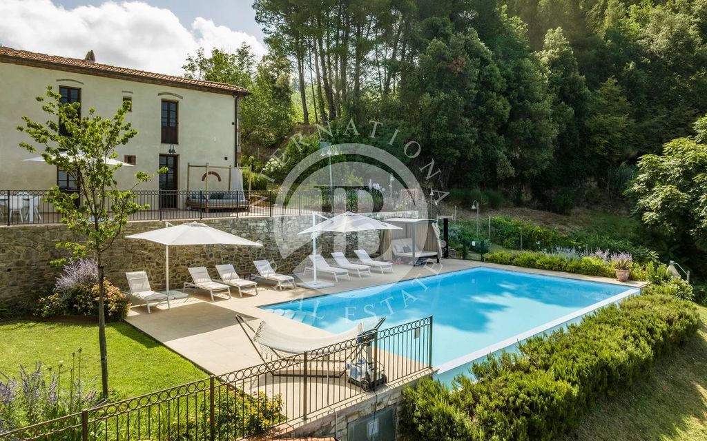 Property photo 3 of 32