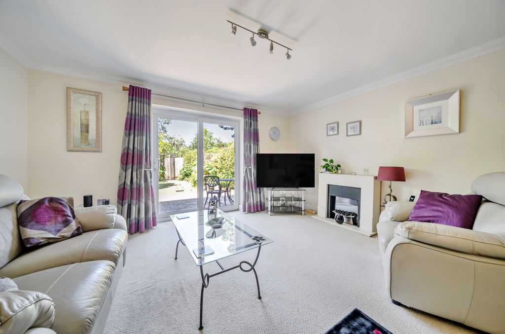 Property photo 2 of 14 1487702-13-6A4Fd5...