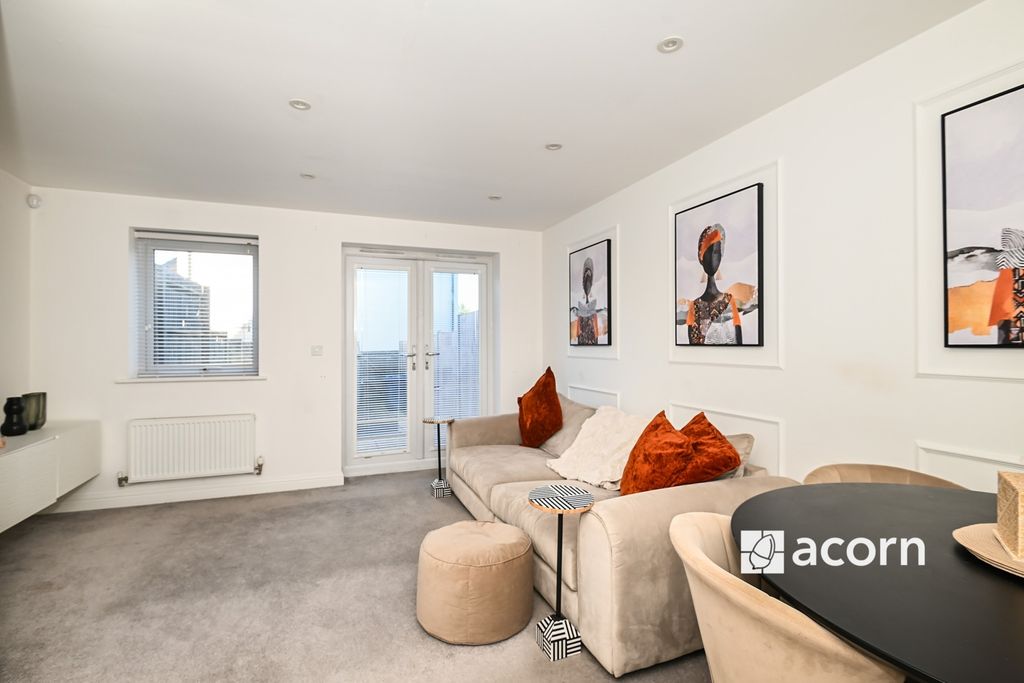 Property photo 1 of 10 Reception