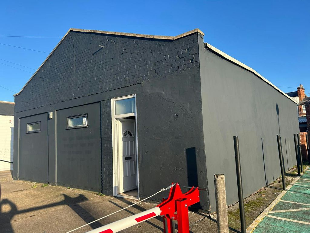 Property photo 2 of 10 P1.Jpg