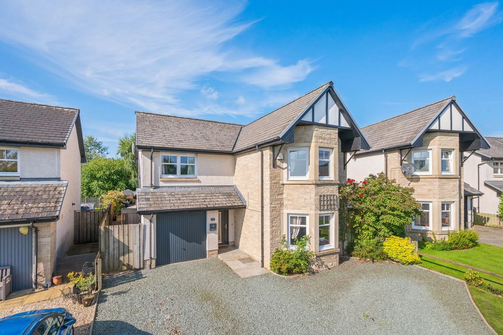 Property photo 1 of 30