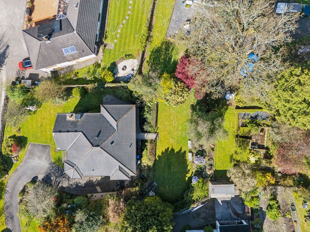Property photo 3 of 39