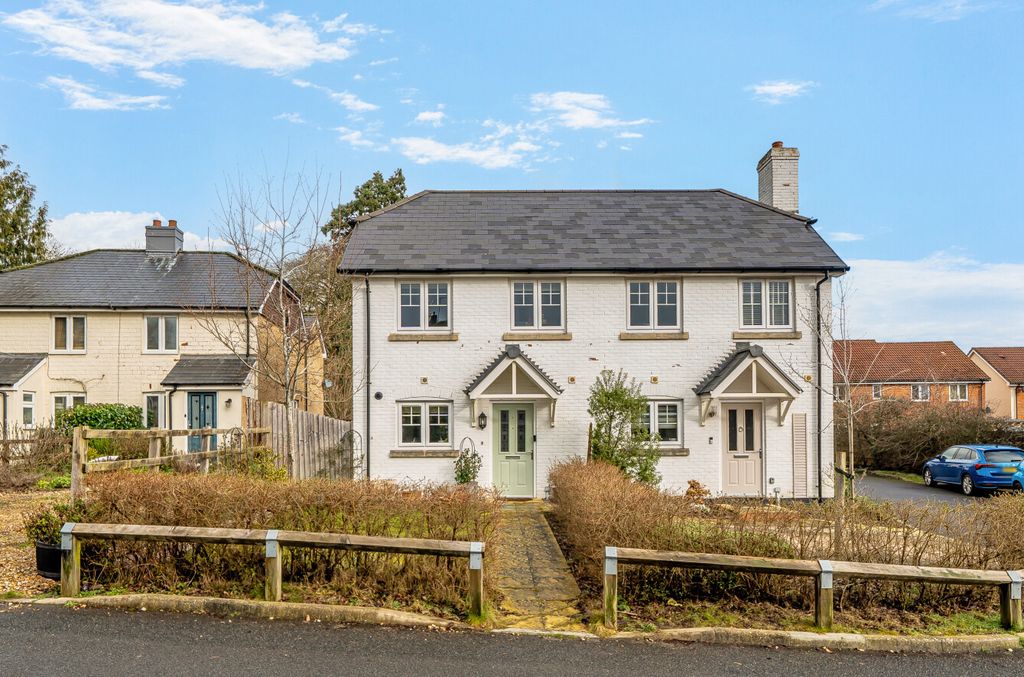 Property photo 1 of 21 1408921-2-698B1d0...