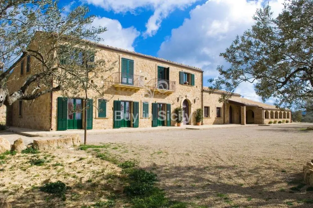 Property photo 3 of 16 <Alttext/>