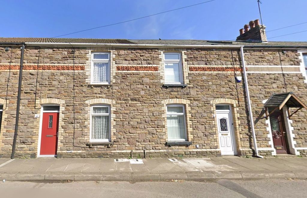 Property photo 1 of 8