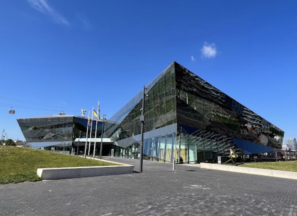 Property photo 2 of 15