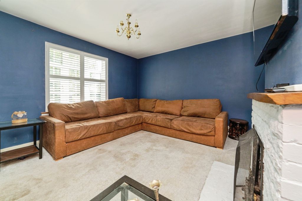 Property photo 3 of 20