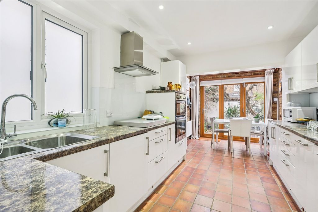 Property photo 3 of 9 Picture No. 08