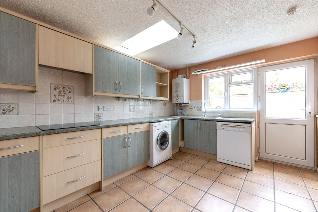 Property photo 2 of 19 Picture No. 05