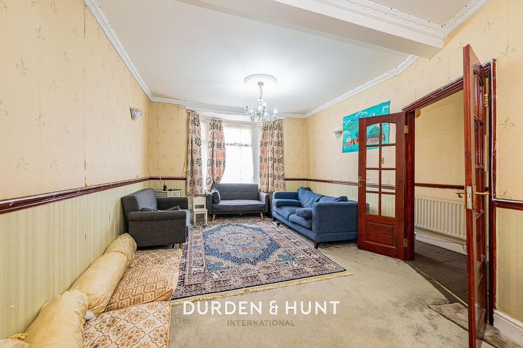 Property photo 2 of 25 South-9.Jpg