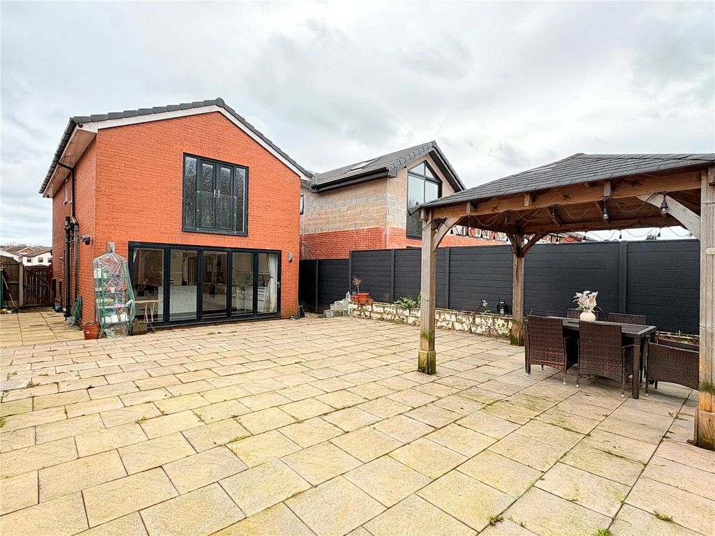 Property photo 3 of 27 Picture No. 52