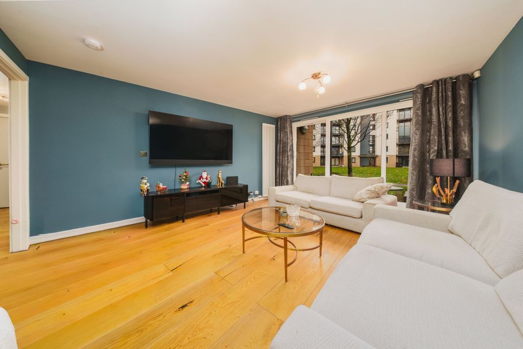 Property photo 2 of 14 Picture 2