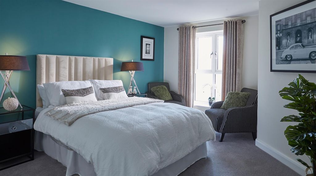 Property photo 1 of 14 2 Bed En-Suite? - 2, 17, 35, 52_Page_4.Jpg