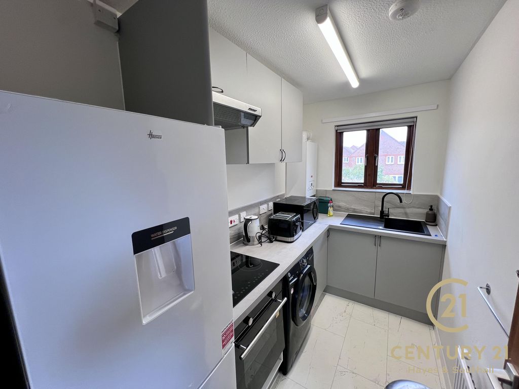 Property photo 2 of 6