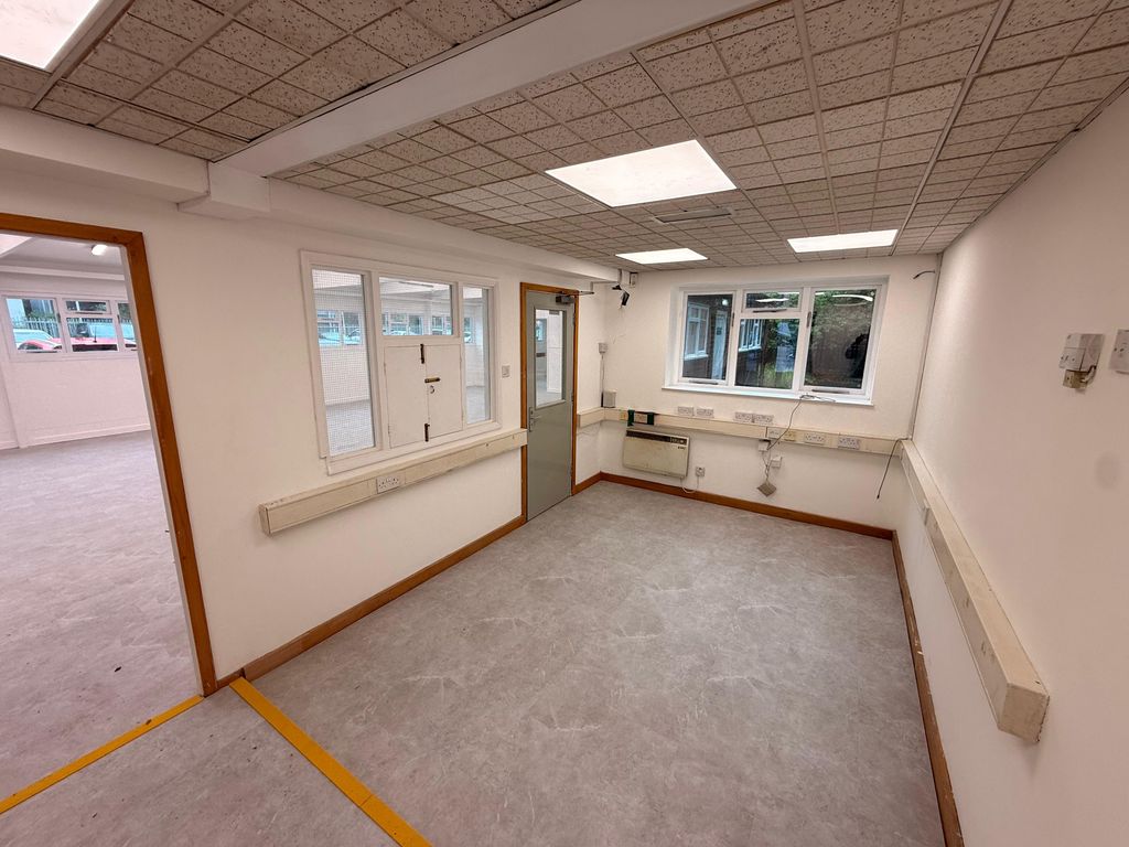 Property photo 2 of 4 Flexible Property Space
