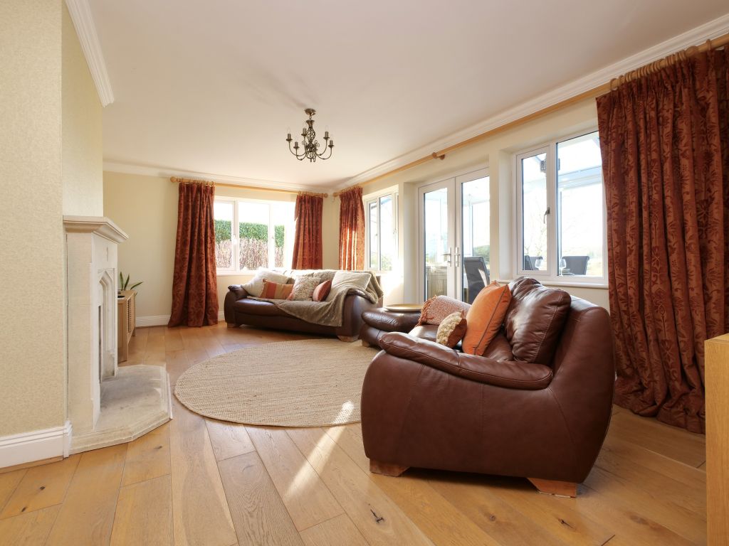 Property photo 2 of 44