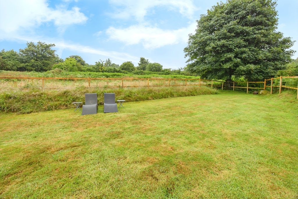 Property photo 3 of 17 Photo