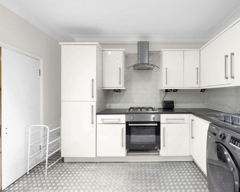 Property photo 1 of 1