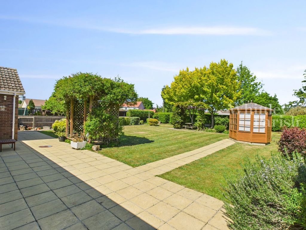 Property photo 2 of 18