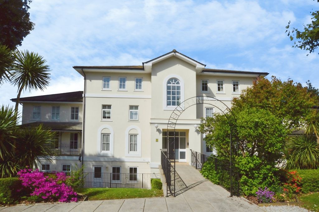 Property photo 1 of 10 1 - Pbox-Img.Jpg