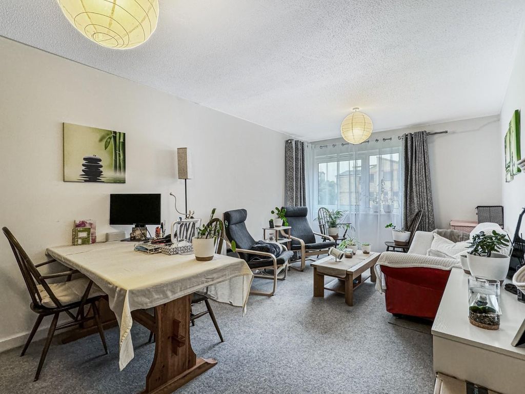 Property photo 2 of 10 Img (6).Jpg
