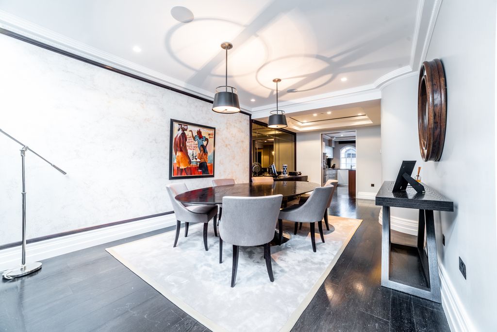 Property photo 3 of 26